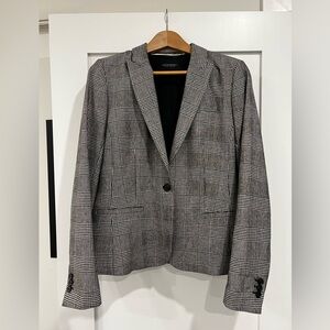 Banana Republic plaid black, red, cream, size 12.